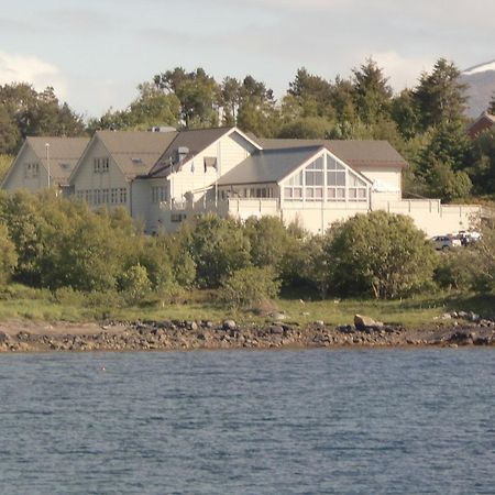 โอเลอซุนด์ แอร์พอร์ต โฮเต็ล Hotel Ytterland ภายนอก รูปภาพ
