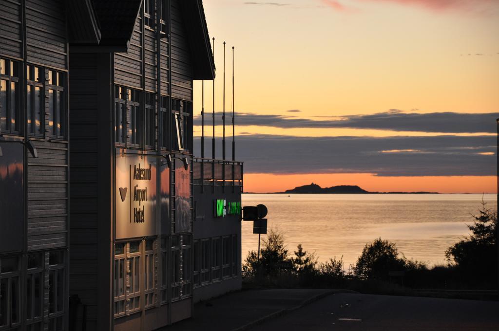 โอเลอซุนด์ แอร์พอร์ต โฮเต็ล Hotel Ytterland ภายนอก รูปภาพ